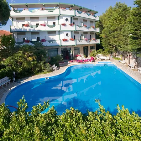 Hotel K2 3*